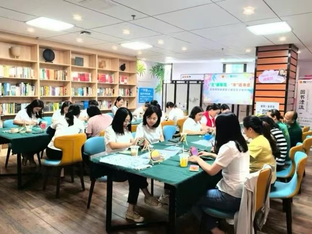 重啟書香，創享時光‖蒙娜麗莎職工書屋正式開放
